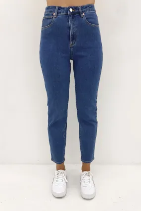 A 94 High Slim Jean Liliana