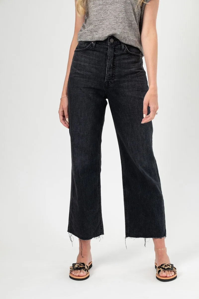 Bobbi High Rise Jean in Black On The Road