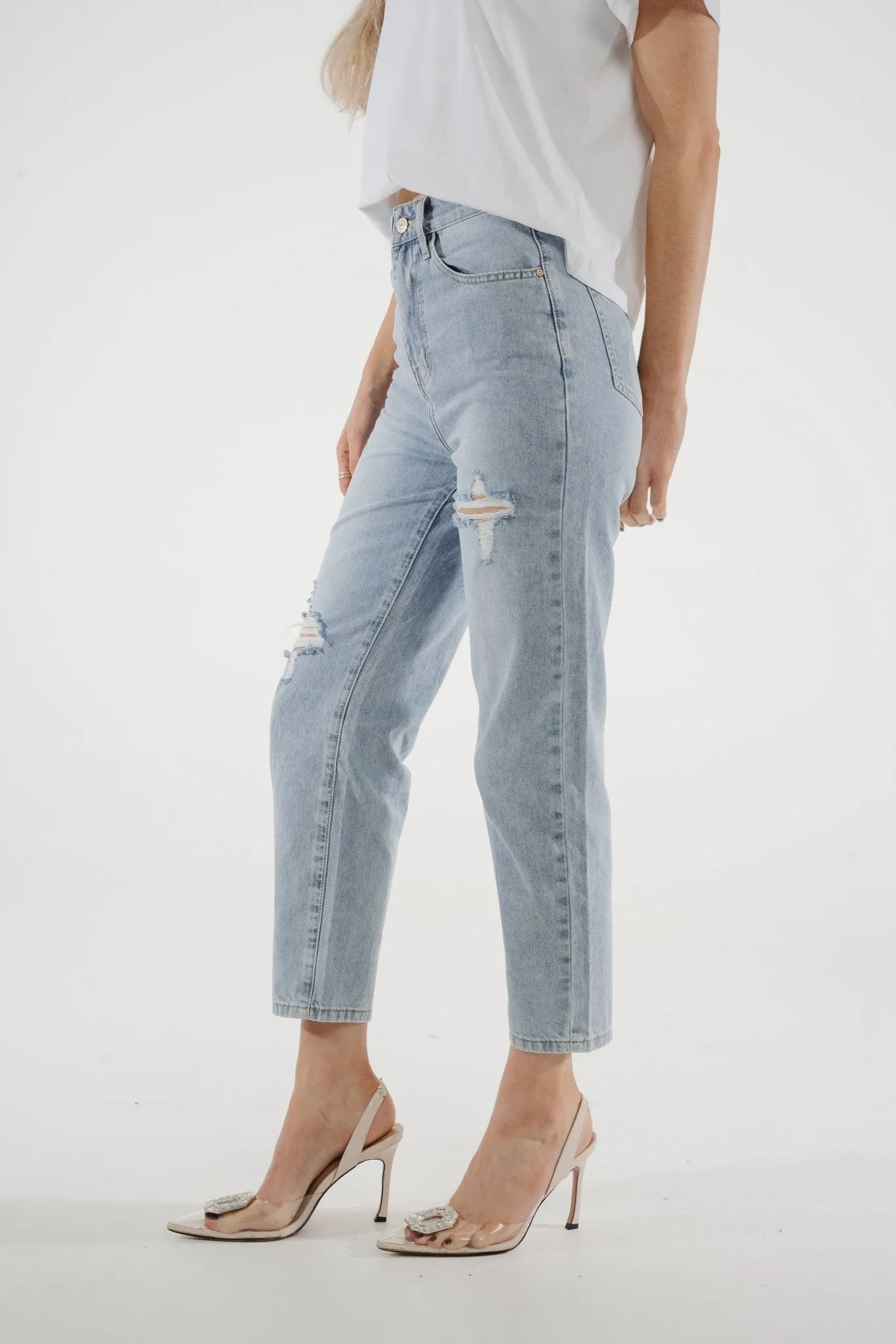 Cindy Distressed Mom Jean In Light Wash