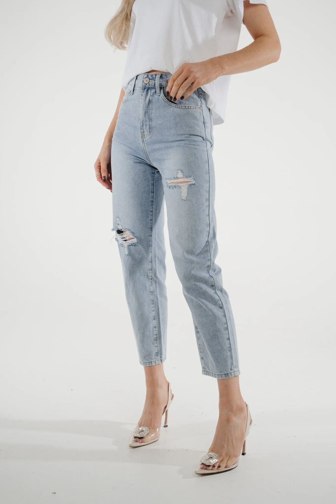 Cindy Distressed Mom Jean In Light Wash