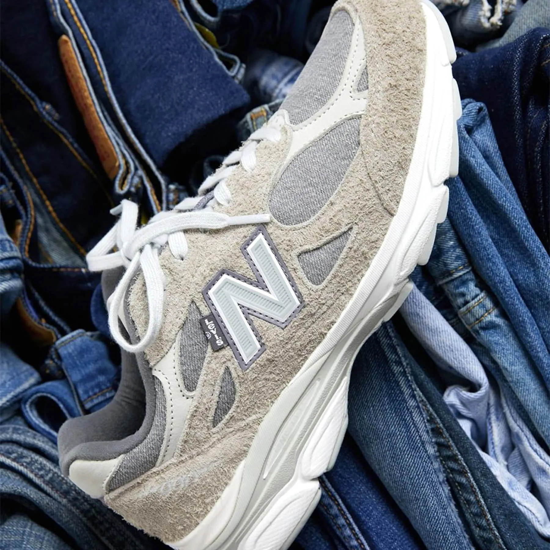 Levi’s x New Balance 990v3 Made In USA ‘Elephant Skin’