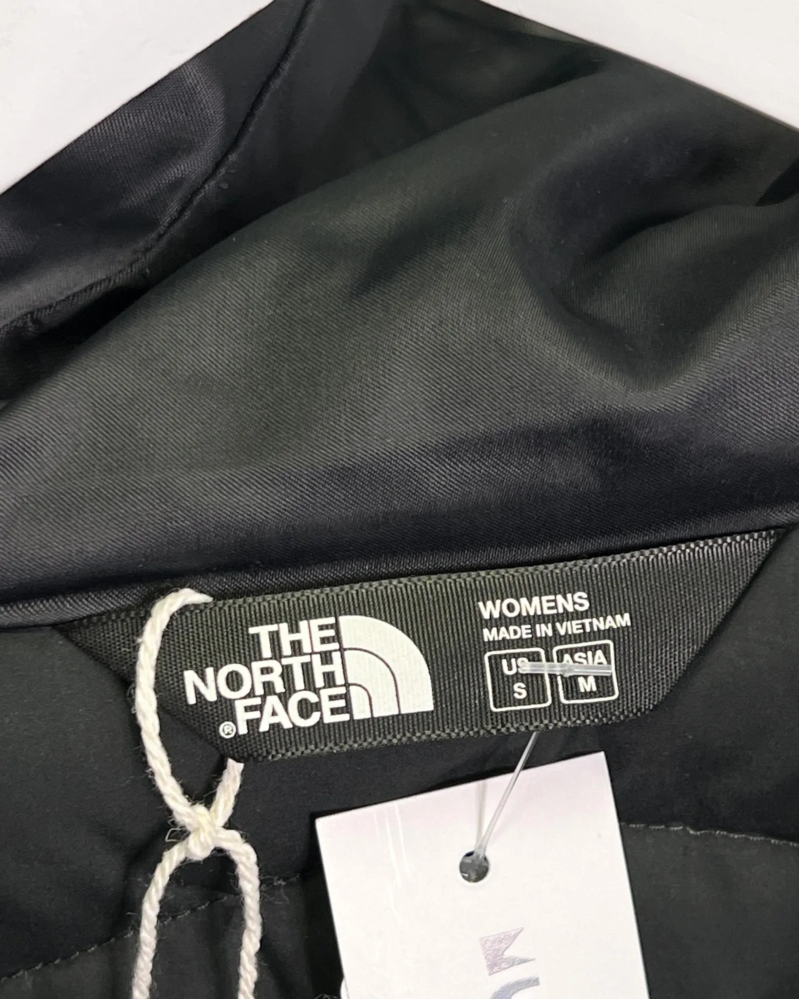 Size S - The North Face Black Hooded Puffer Jacket